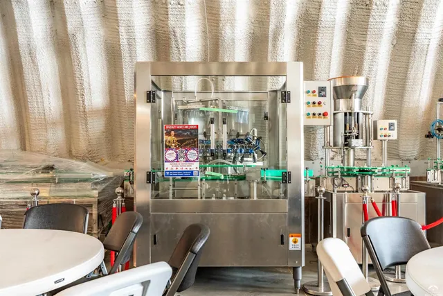 $2,800,000 | 24305 Loring Road, Lawrence, KS 66044