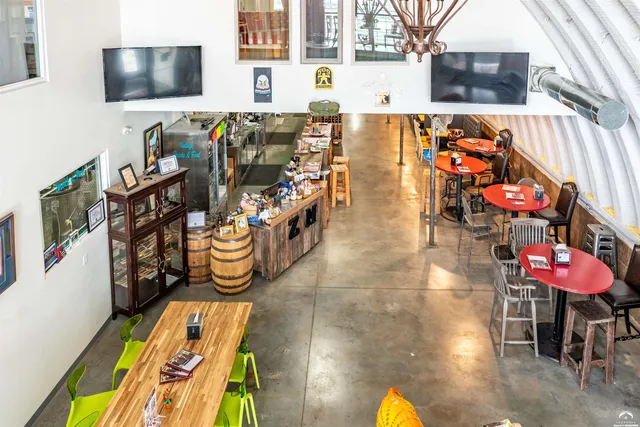 $2,800,000 | 24305 Loring Road, Lawrence, KS 66044