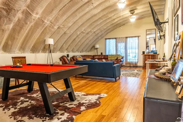 $2,800,000 | 24305 Loring Road, Lawrence, KS 66044