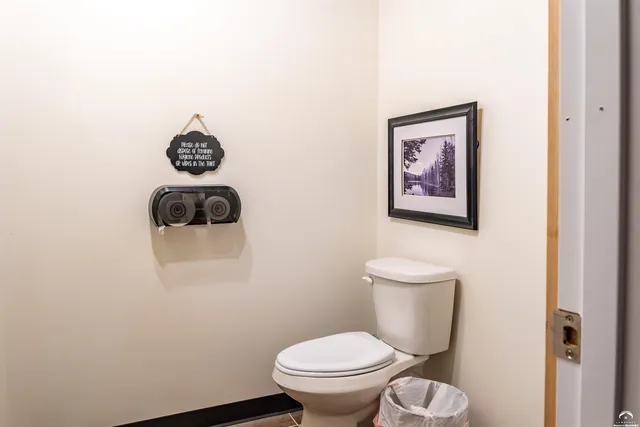 $2,800,000 | 24305 Loring Road, Lawrence, KS 66044