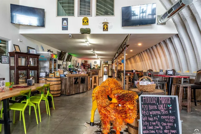 $2,800,000 | 24305 Loring Road, Lawrence, KS 66044