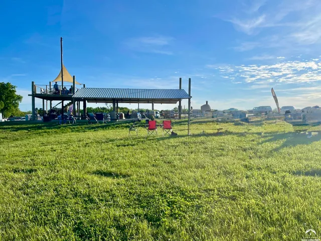 $2,800,000 | 24305 Loring Road, Lawrence, KS 66044