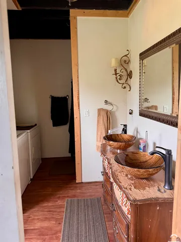 $2,800,000 | 24305 Loring Road, Lawrence, KS 66044