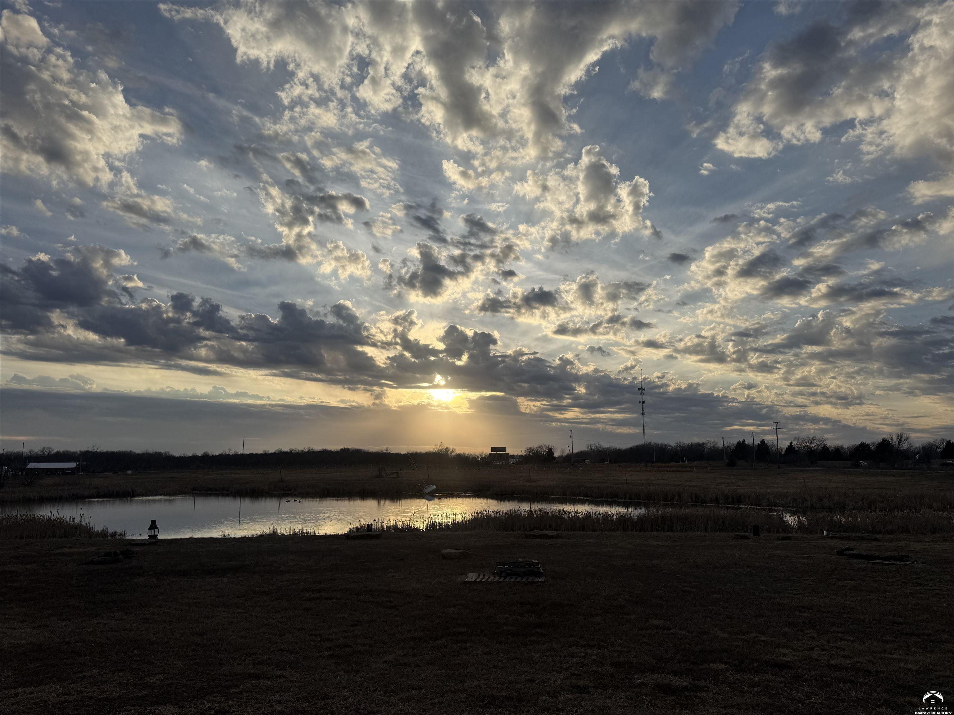 24305 Loring Road Lawrence, KS 66044 - Photo 9 of 96