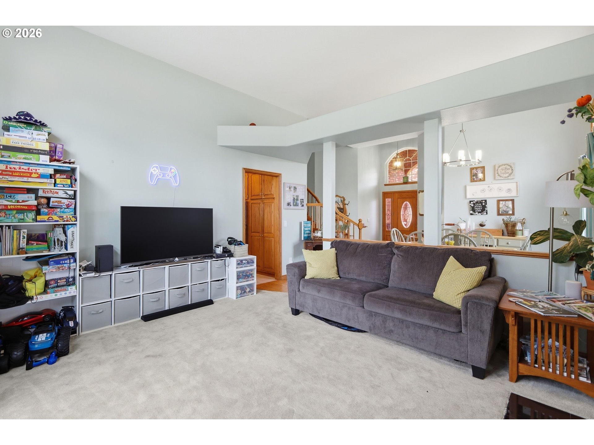 705 South 68th Place Springfield, OR 97478 - Photo 9 of 47 Living Room