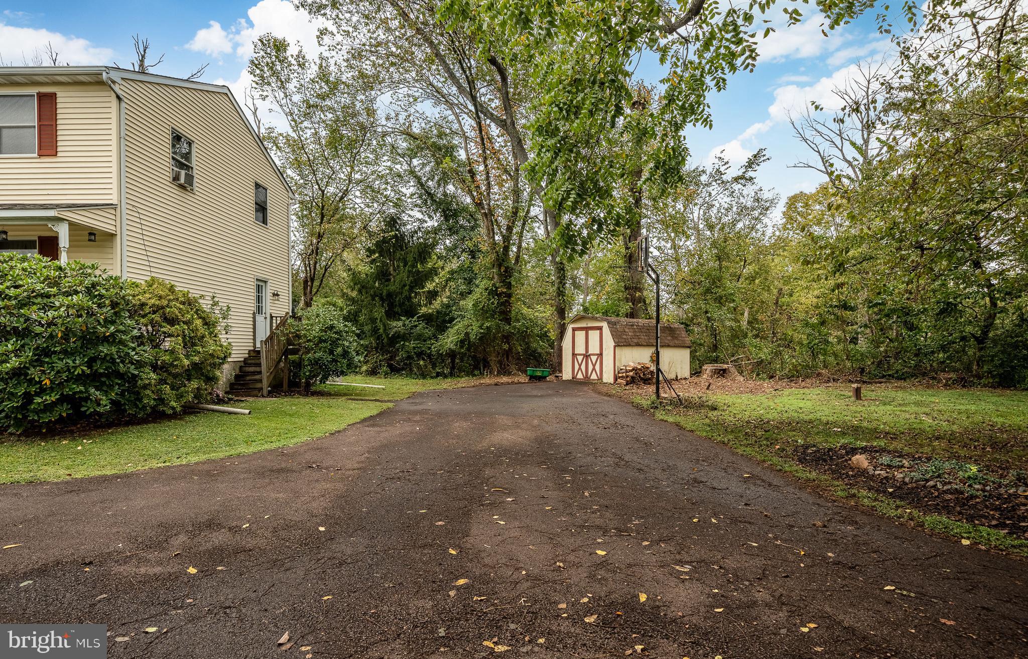 330 Sanatoga Road Pottstown, PA 19465 - Photo 6 of 51 Gallery Image 6