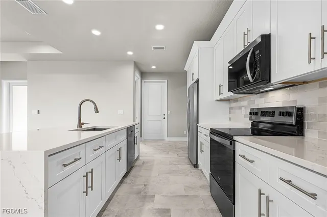 $335,000 | 1207 North Andover Drive, LaBelle, FL 33935