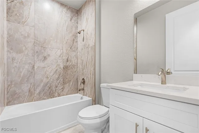 $335,000 | 1207 North Andover Drive, LaBelle, FL 33935