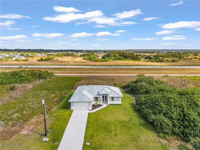 $335,000 | 1207 North Andover Drive, LaBelle, FL 33935