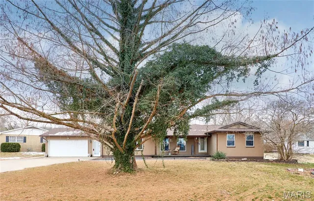 $265,000 | 115 Carroll Drive, Clarksville, MO 63336