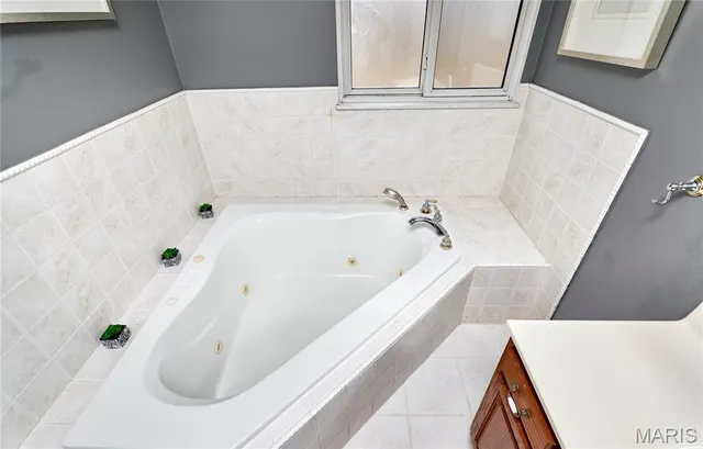 $265,000 | 115 Carroll Drive, Clarksville, MO 63336