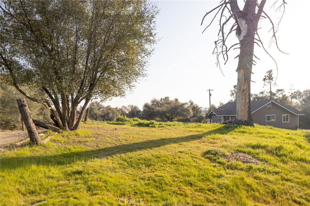5072 Tip Top Road Mariposa, CA 95338 - Photo 34 of 41 a view of an ocean view