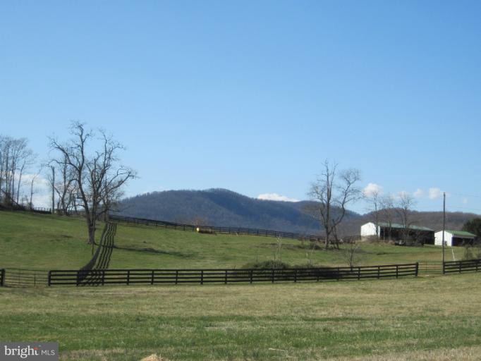 12039 Hume Road Hume, VA 22639 - Photo 10 of 17 View