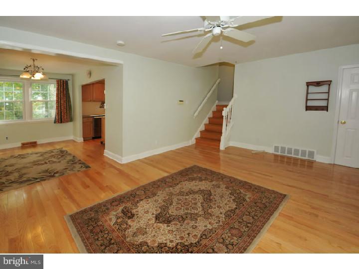 1367 Partridge Road Abington, PA 19001 - Photo 5 of 24 Living Room