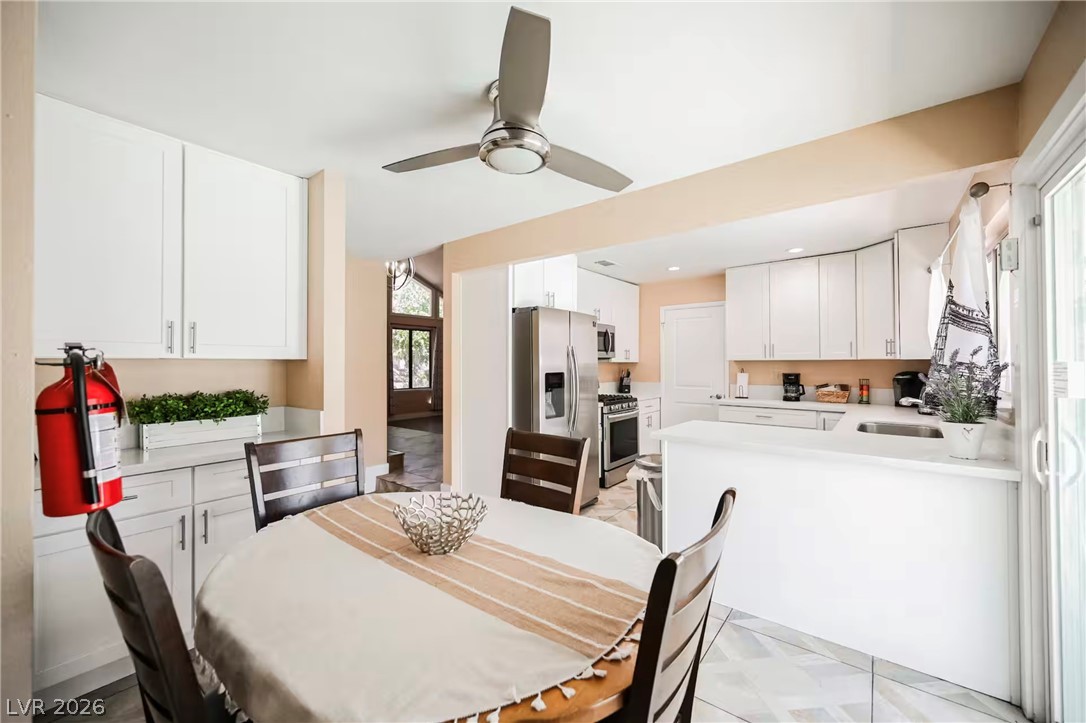 318 Quito Court Henderson, NV 89014 - Photo 13 of 41