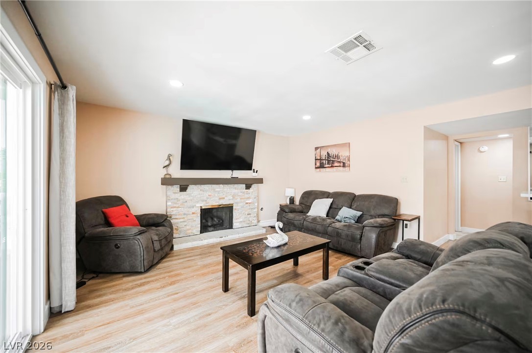 318 Quito Court Henderson, NV 89014 - Photo 4 of 41