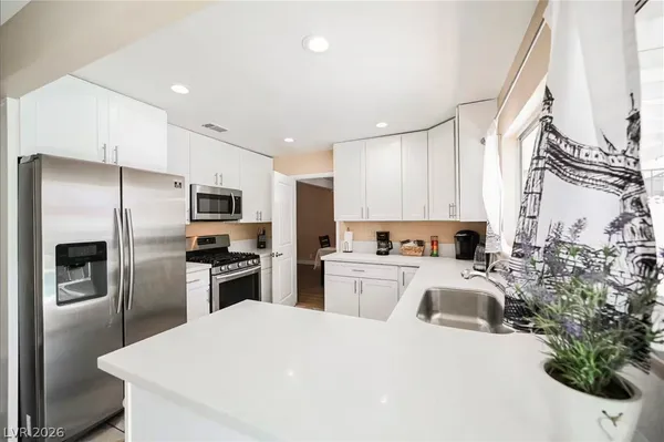 $715,000 | 318 Quito Court, Henderson, NV 89014