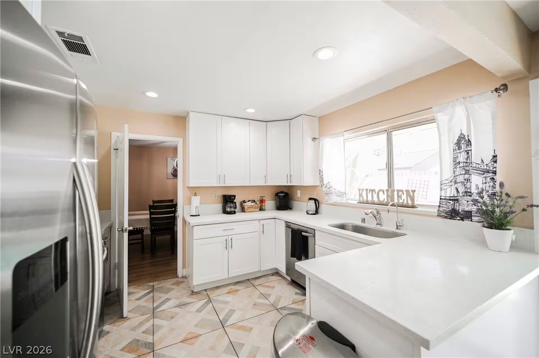 318 Quito Court Henderson, NV 89014 - Photo 6 of 41