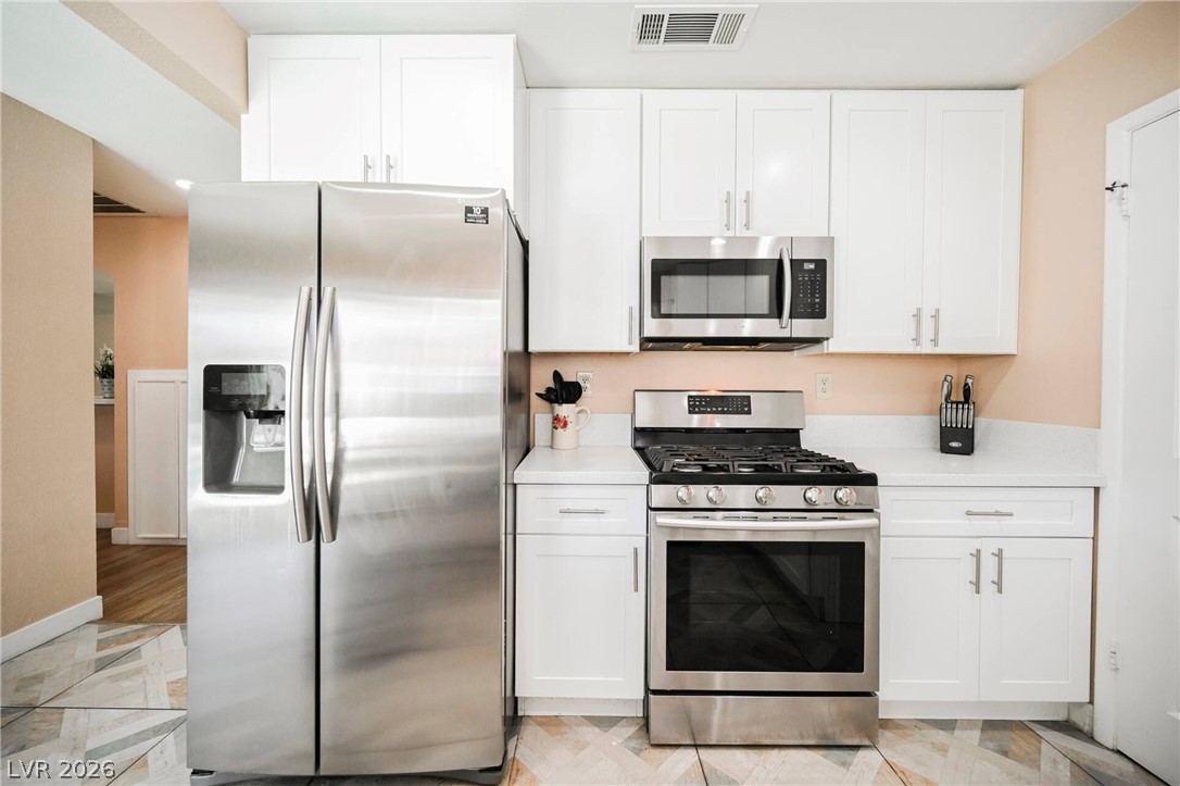 318 Quito Court Henderson, NV 89014 - Photo 7 of 41