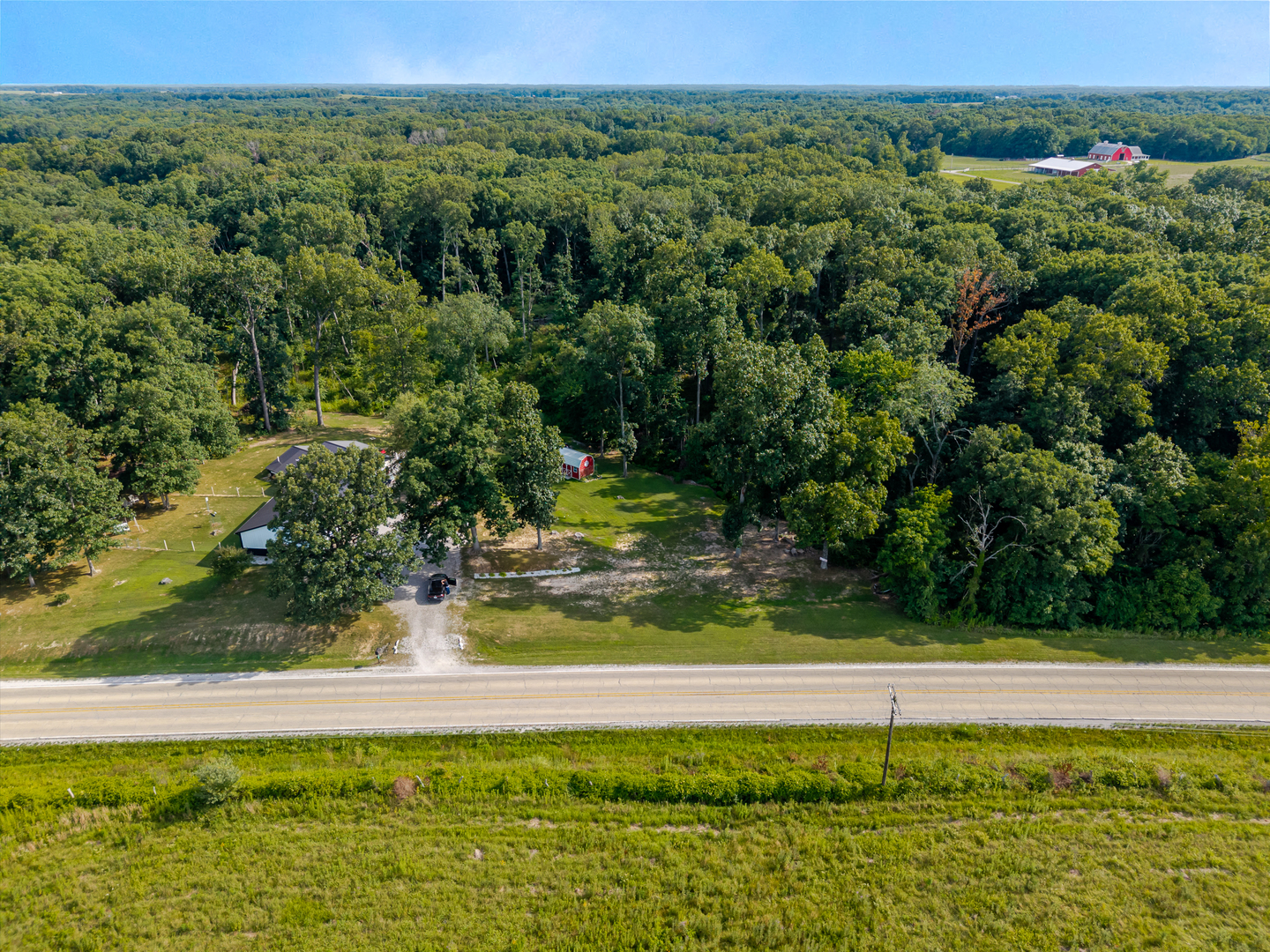 7296 State Rte 161 Extension Iuka, IL 62849 - Photo 34 of 41