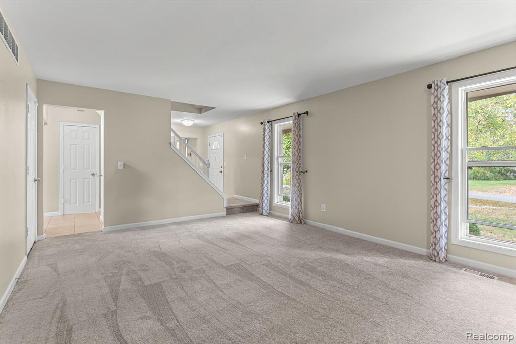 1082 Barneswood Lane Rochester, MI 48306 - Photo 19 of 26