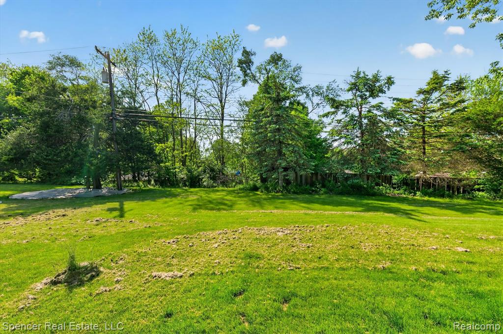 6415 Sunnydale Road Clarkston, MI 48346 - Photo 43 of 57
