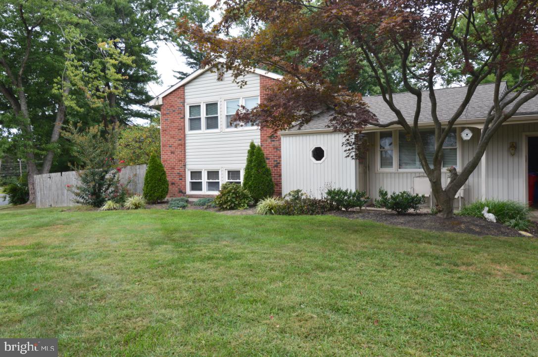 1136 Darrah Road Warminster, PA 18974 - Photo 2 of 56 Corner Lot