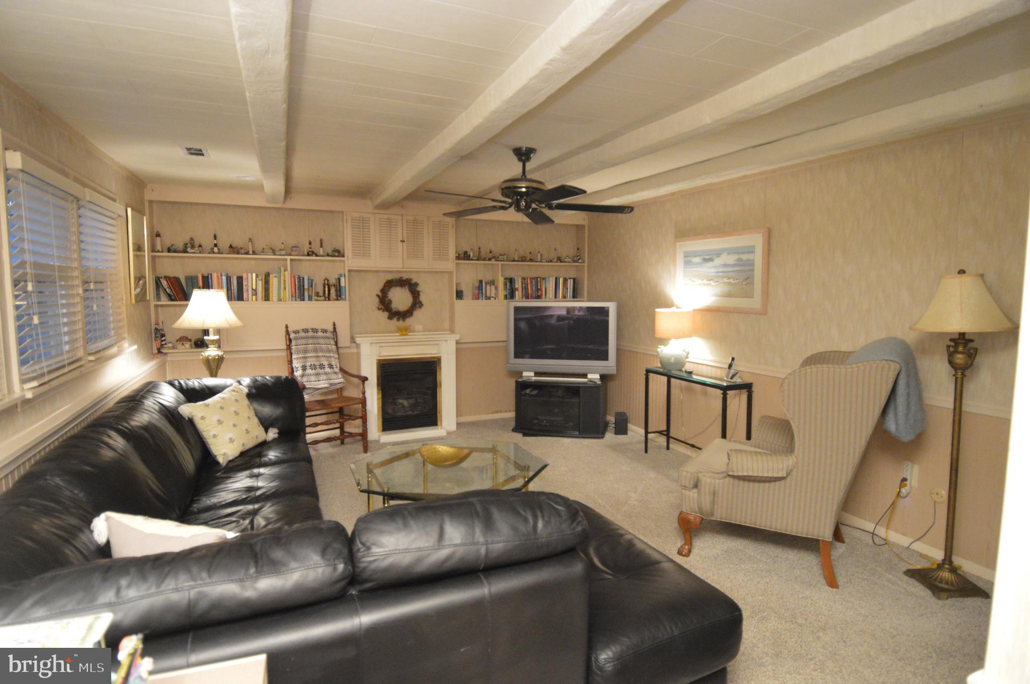 1136 Darrah Road Warminster, PA 18974 - Photo 19 of 56 Family Room