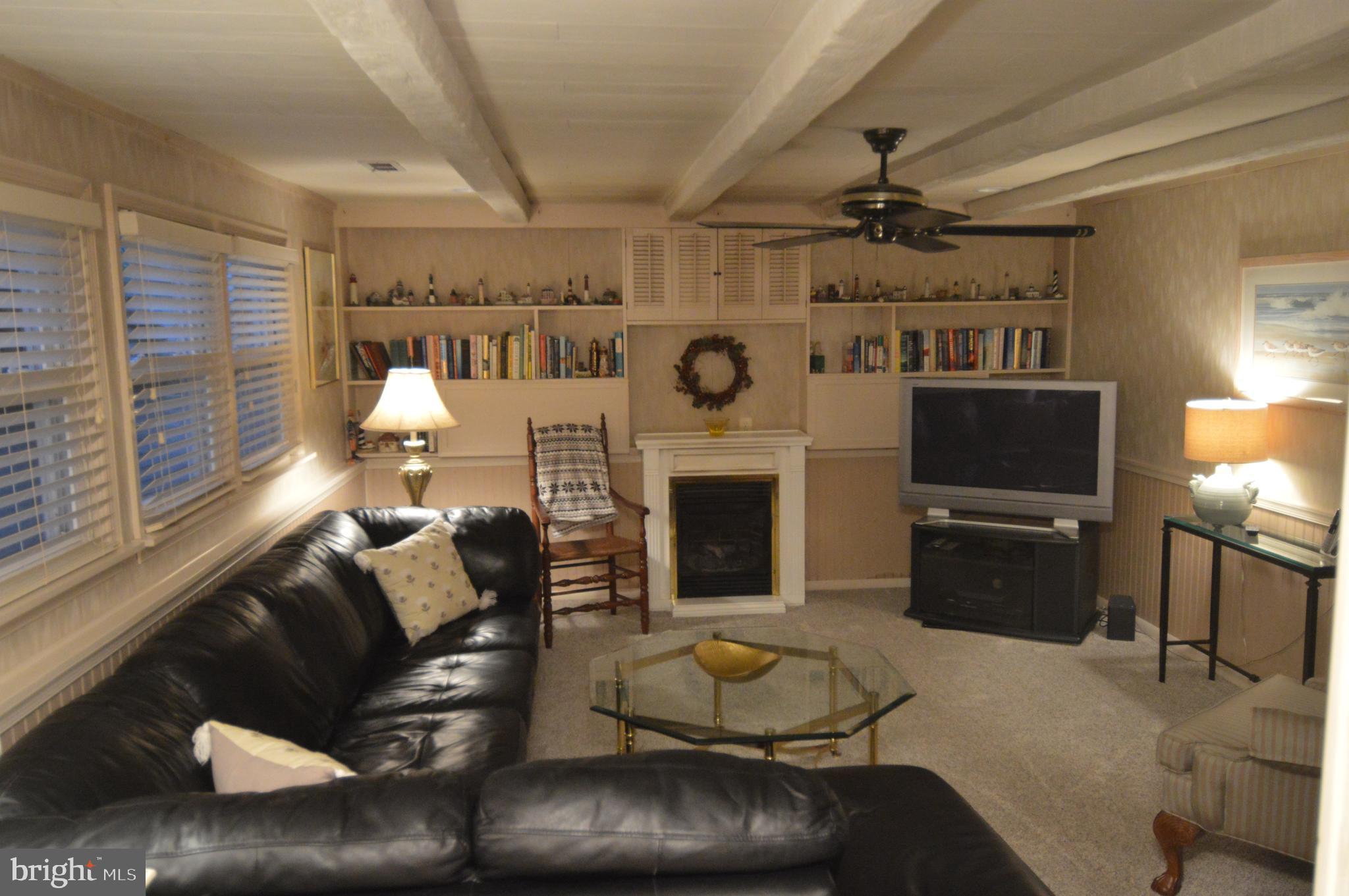 1136 Darrah Road Warminster, PA 18974 - Photo 20 of 56 Family Room with Gas Fireplace
