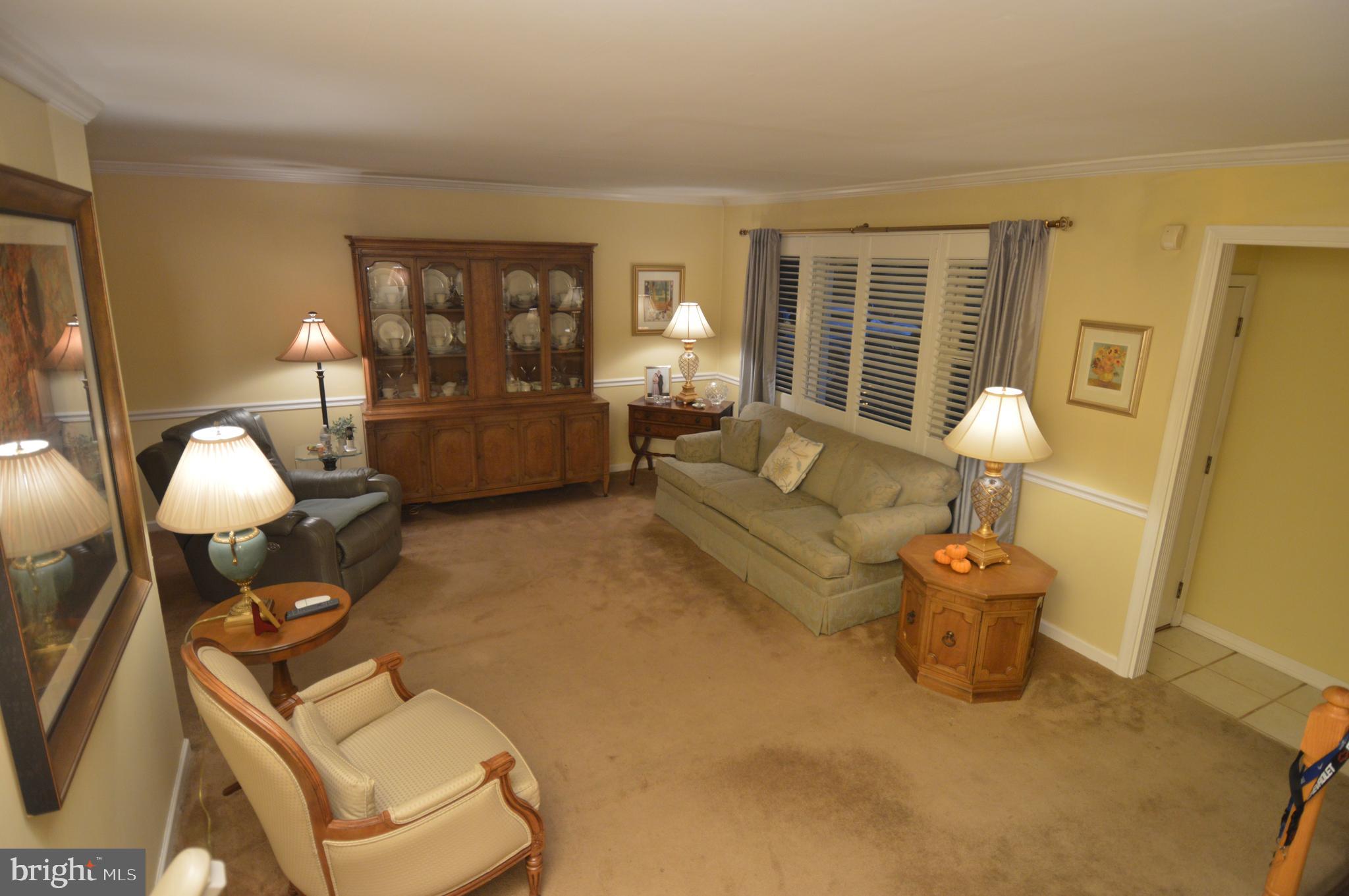 1136 Darrah Road Warminster, PA 18974 - Photo 8 of 56 Living Room
