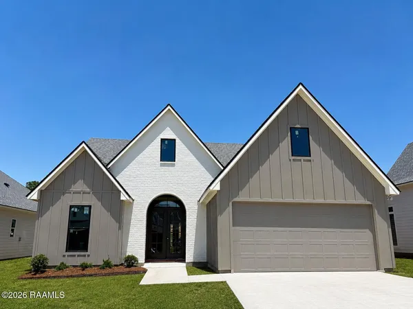 $414,800 | 111 Fountain Mdw Drive, Broussard, LA 70518