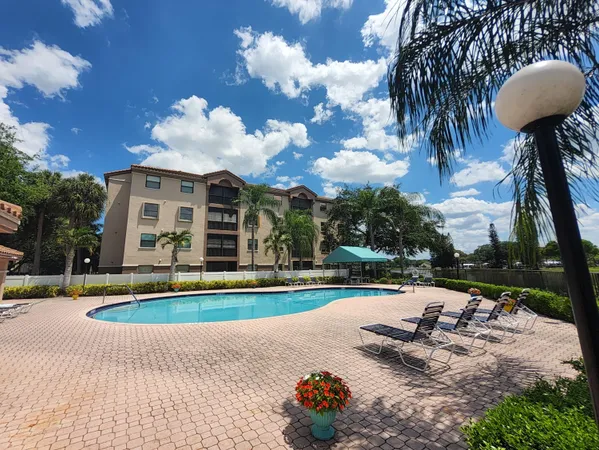 $285,000 | 4300 Northwest 30th Street, Unit 147, Coconut Creek, FL 33066
