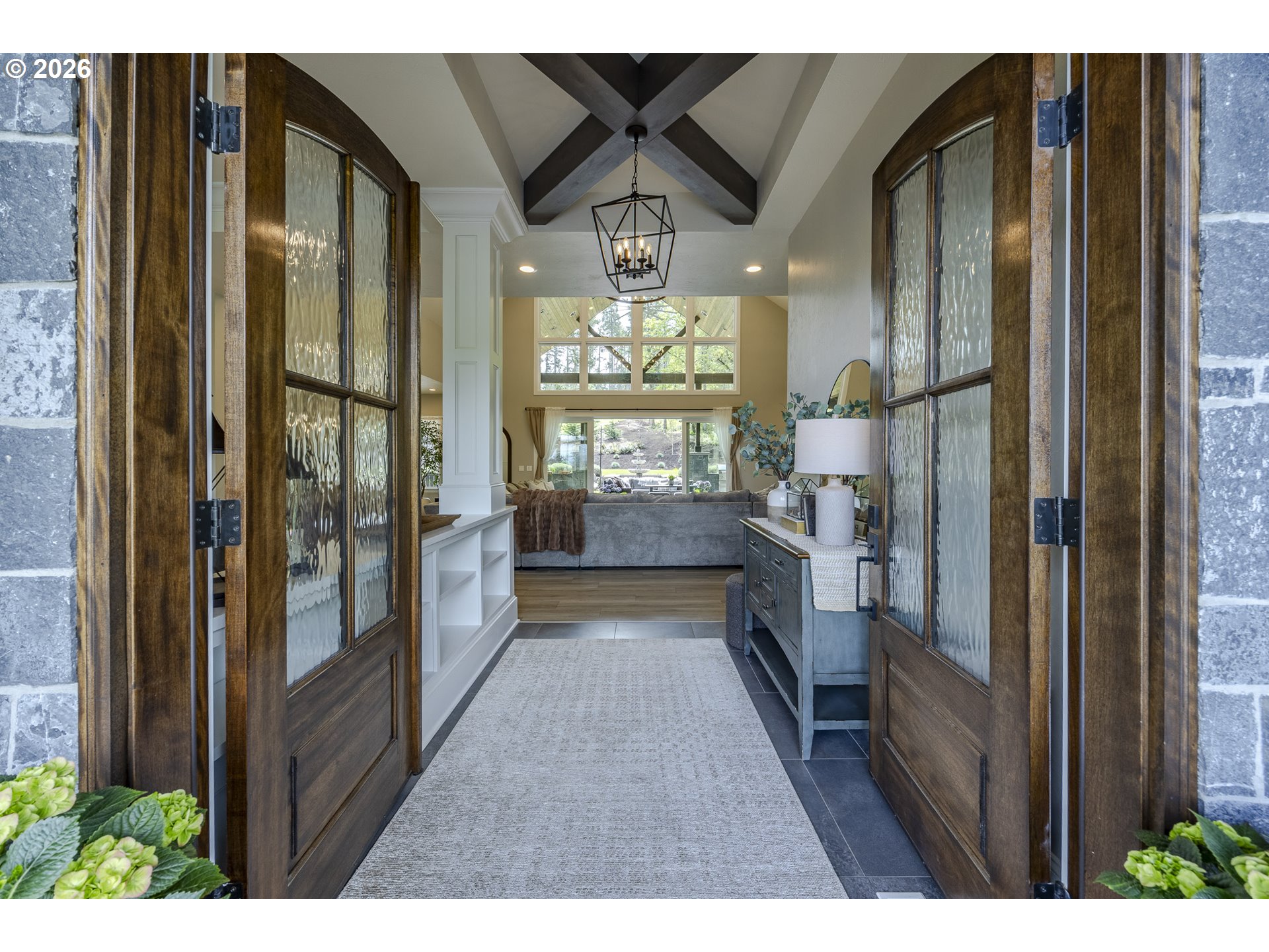 32568 Deberry Road Creswell, OR 97426 - Photo 3 of 41 a view of entryway with livingroom