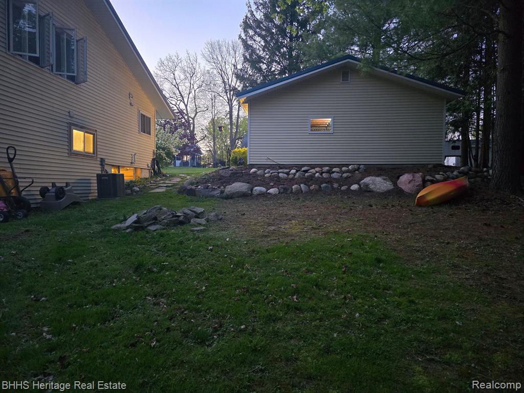 504 Union Street Fenton, MI 48430 - Photo 10 of 25 Gallery Image 10