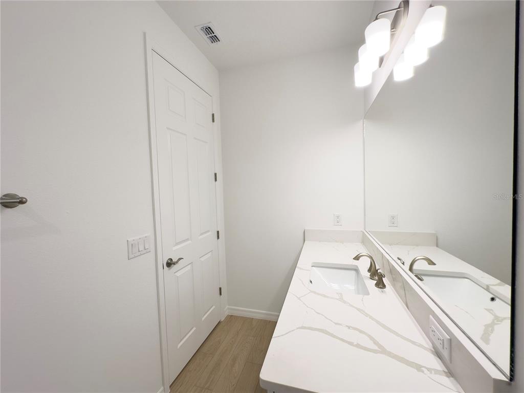 18123 Cherished Loop Lakewood Ranch, FL 34211 - Photo 18 of 31