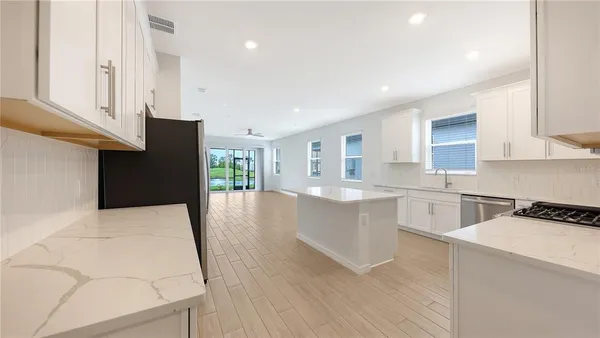 $3,000 | 18123 Cherished Loop, Lakewood Ranch, FL 34211