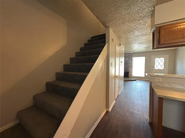 $950 | 2250 Aspen Drive, Dallas, TX 75227