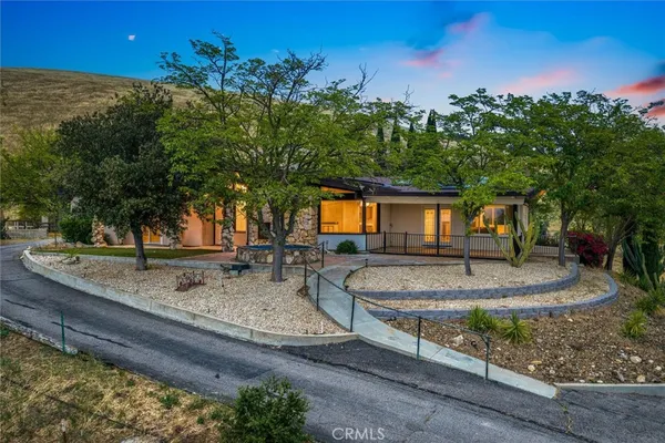 $1,250,000 | 3330 South El Pomar Road, Templeton, CA 93465