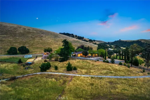 $1,250,000 | 3330 South El Pomar Road, Templeton, CA 93465