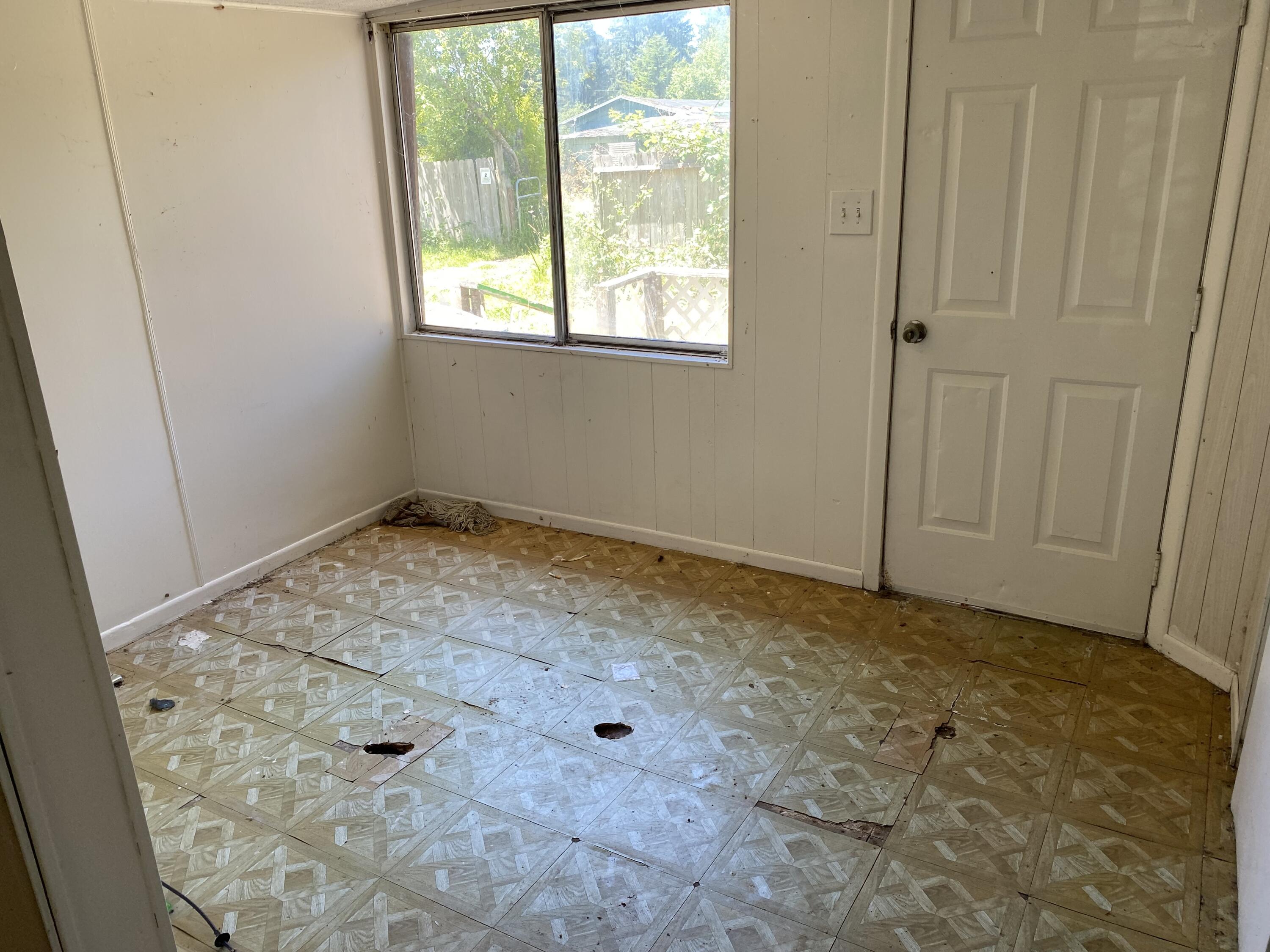 4676 Fieldbrook Road Fieldbrook, CA 95519 - Photo 20 of 23 4676 Fieldbrook Rd. holy floor