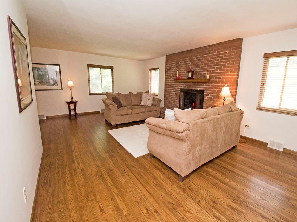 211 Farmington Road Pittsburgh, PA 15215 - Photo 8 of 25 Gallery Image 8