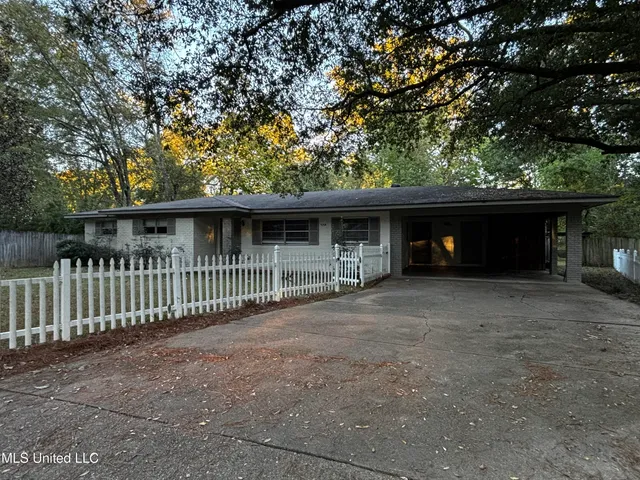 $1,850 | 5318 Venetian Way, Jackson, MS 39211