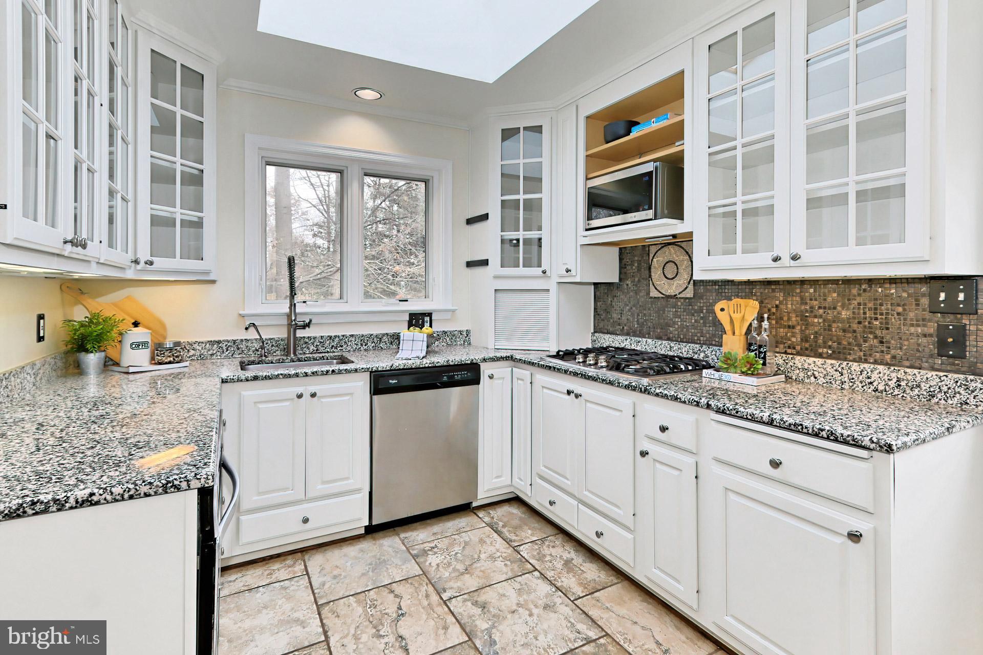 7718 Viceroy Street Springfield, VA 22151 - Photo 13 of 39 Tons of counter space