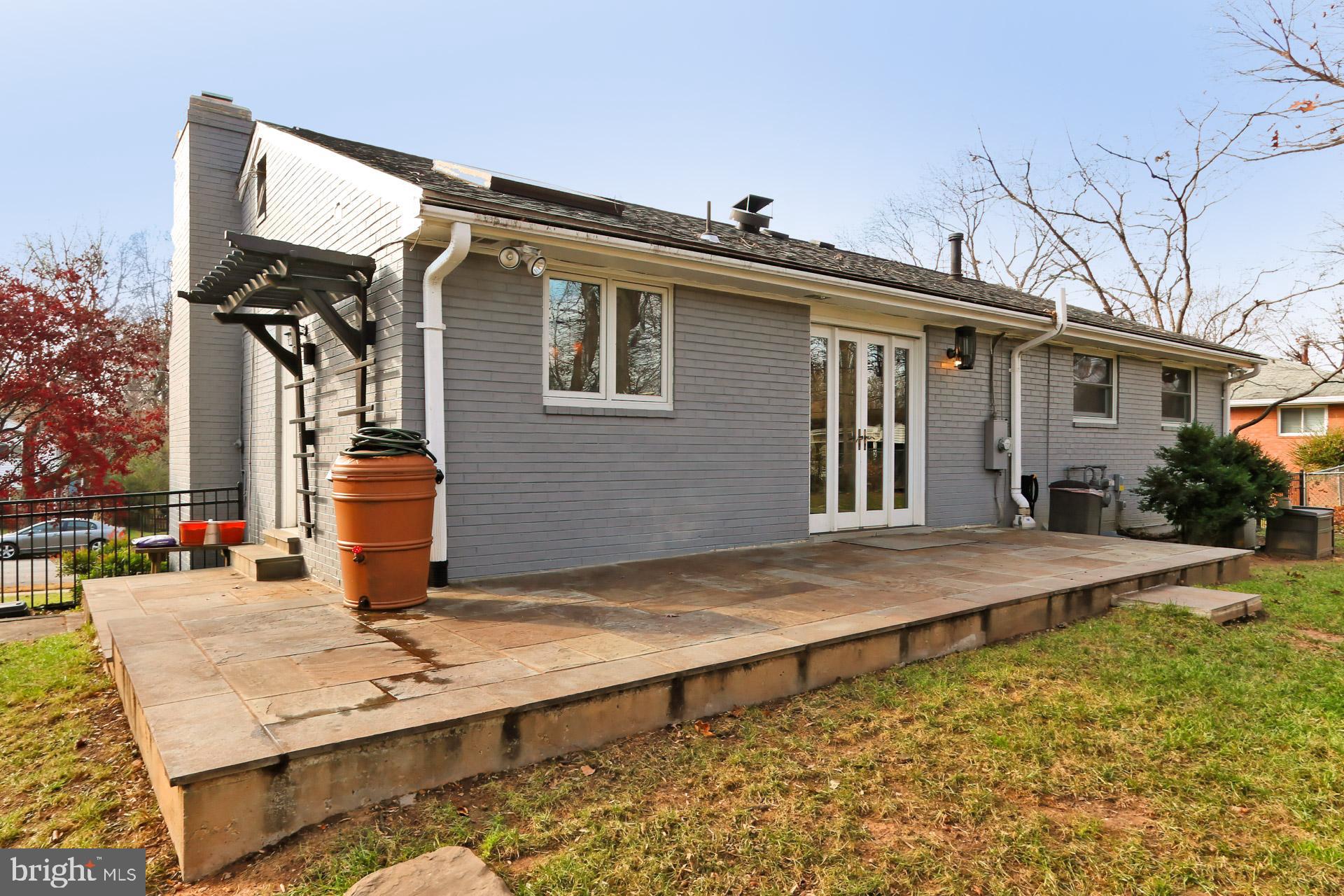 7718 Viceroy Street Springfield, VA 22151 - Photo 34 of 39 New flagstone patio