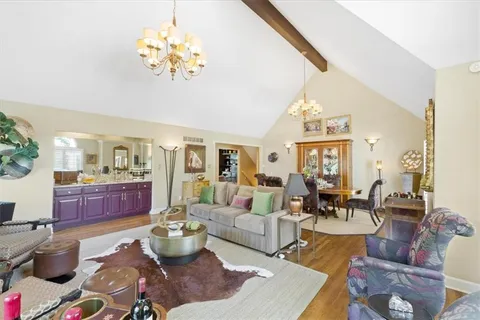 $895,000 | 7853 Howe Circle, Prairie Village, KS 66208