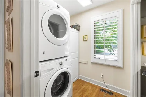 $895,000 | 7853 Howe Circle, Prairie Village, KS 66208