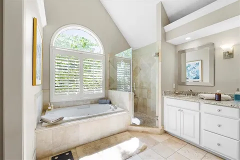 $895,000 | 7853 Howe Circle, Prairie Village, KS 66208