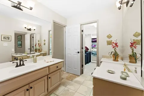 $895,000 | 7853 Howe Circle, Prairie Village, KS 66208