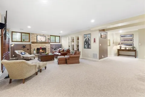 $895,000 | 7853 Howe Circle, Prairie Village, KS 66208