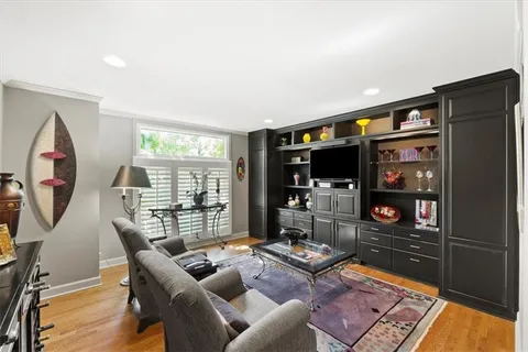 $895,000 | 7853 Howe Circle, Prairie Village, KS 66208